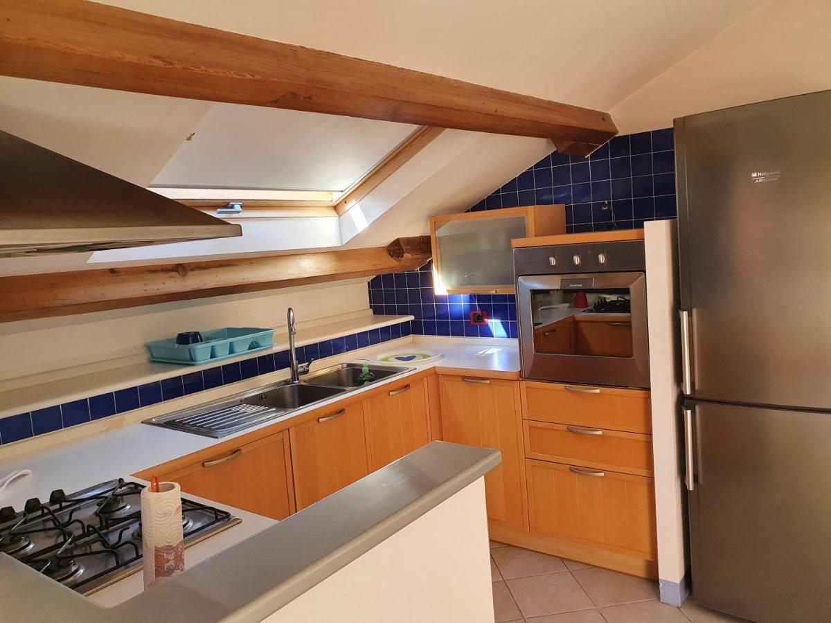 Apartamento La Mansarda Savona Exterior foto